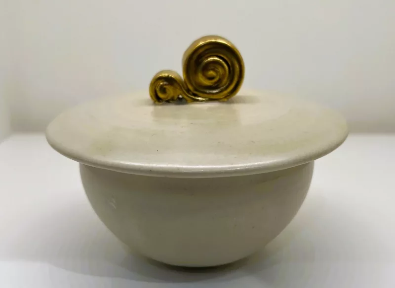 Deckeldose mit 2-er Schnecke